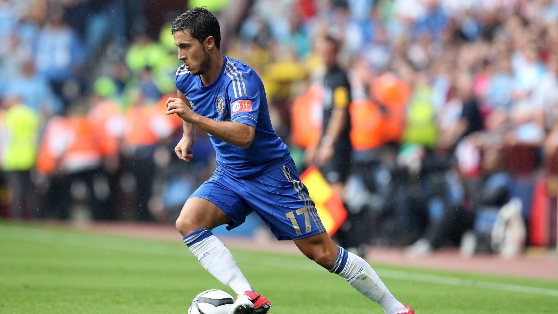 快船新人拍摄官方采访首秀表现自然大方,快船新星